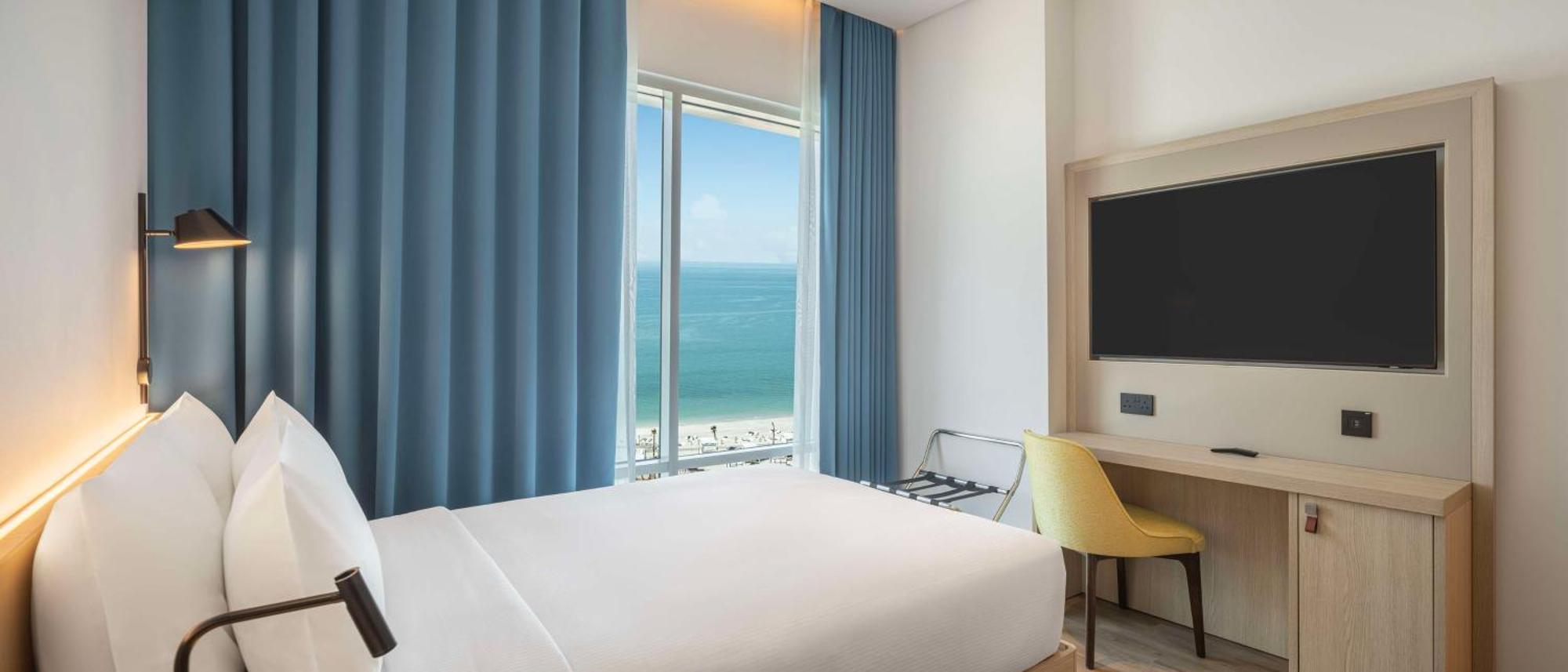 Hotel Hampton By Hilton Kuwait Salmiya Kuwait City Exterior foto