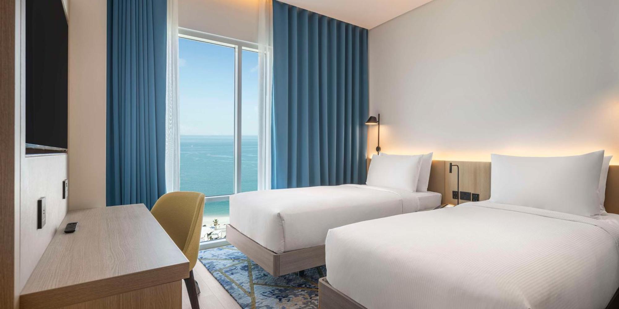 Hotel Hampton By Hilton Kuwait Salmiya Kuwait City Exterior foto