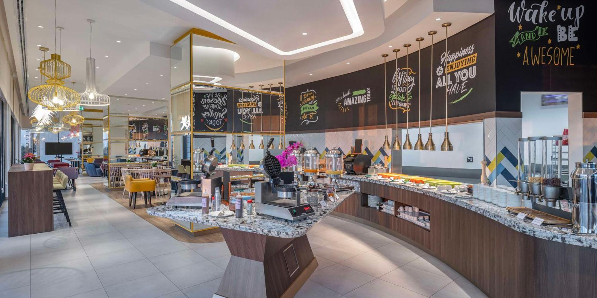 Hotel Hampton By Hilton Kuwait Salmiya Kuwait City Exterior foto
